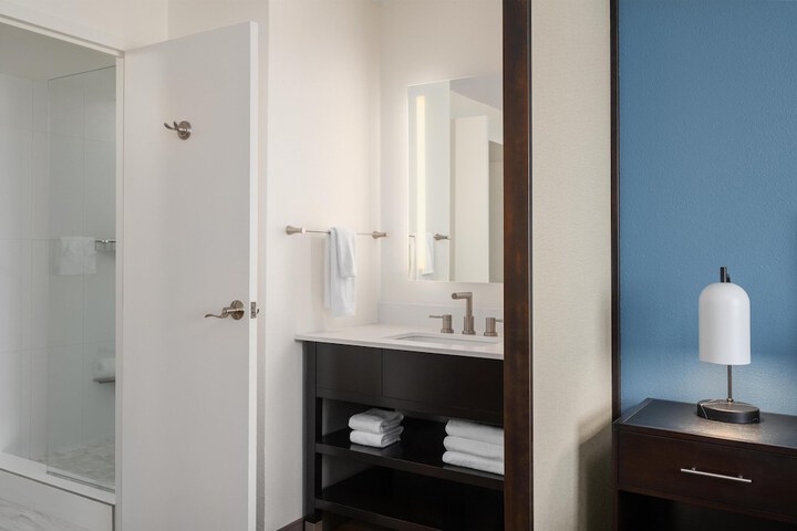 Embassy Suites by Hilton Seattle Tacoma International Airport