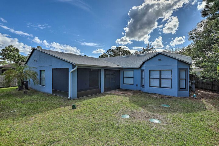 Charming Palm Bay Retreat w / Spacious Yard!