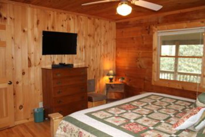 Riverside Log Cabins