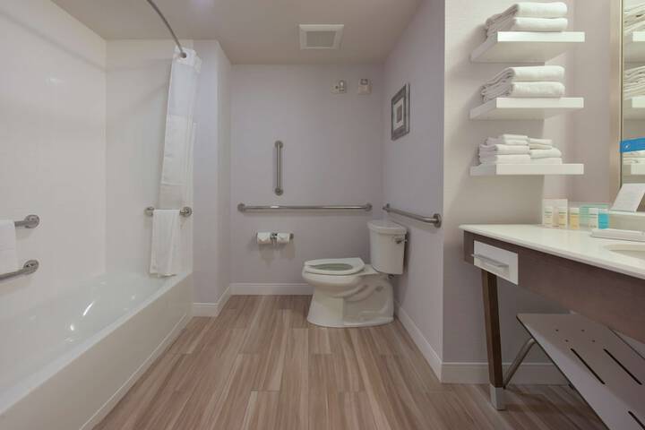 Hampton Inn & Suites Seattle / Redmond