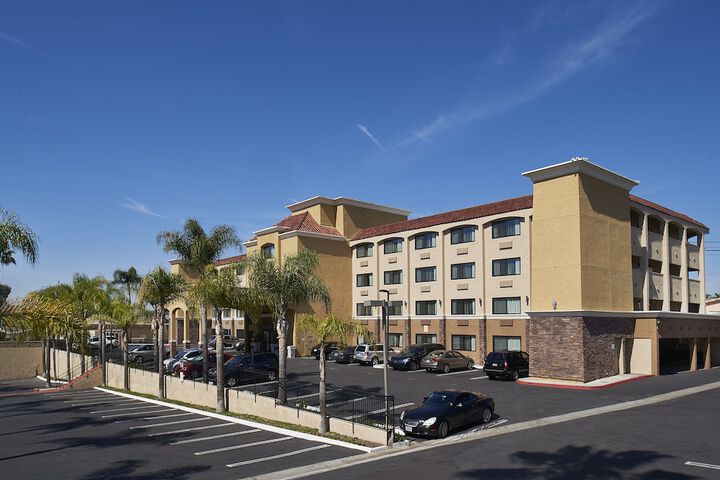 Hotel 4 of 37
