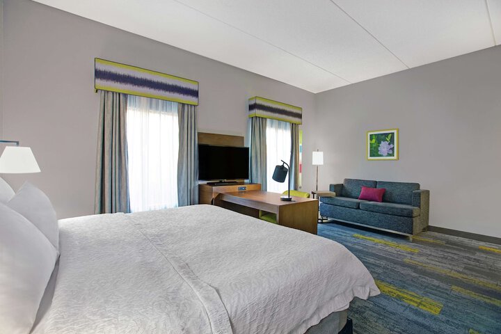 Room 33 of 44