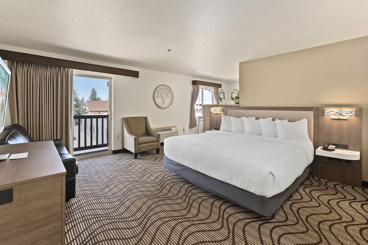 Sandpoint Hotel & Suites Downtown