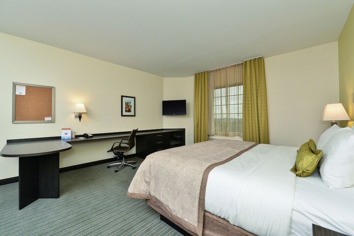 Room 32 of 36
