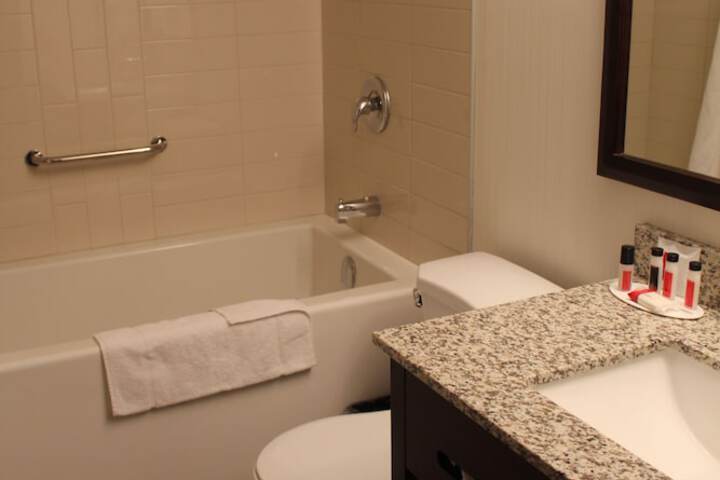 Ramada Plaza by Wyndham Regina Downtown