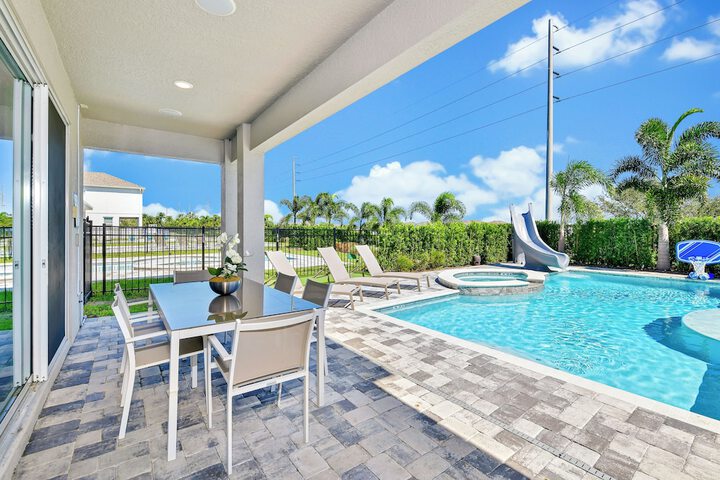 Encore Resort and Water Park at Reunion by Rentyl