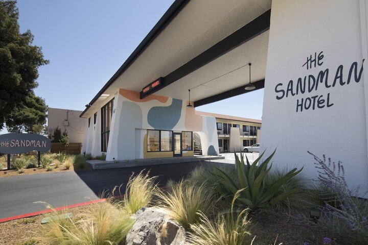 The Sandman Santa Rosa Sonoma an Ascend Collection Hotel
