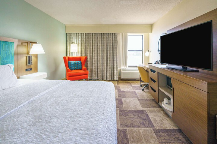 Hampton Inn Hutchinson