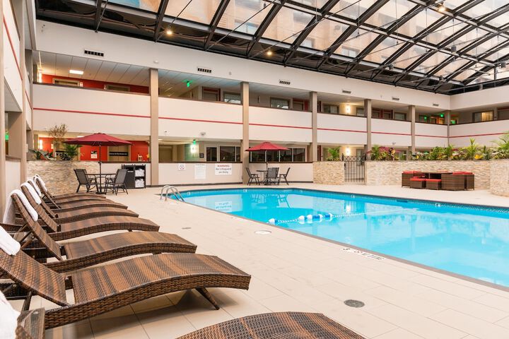 Holiday Inn Brookfield - ​​Milwaukee by IHG
