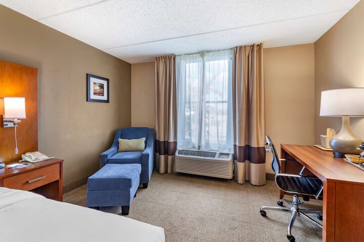 Room 43 of 57