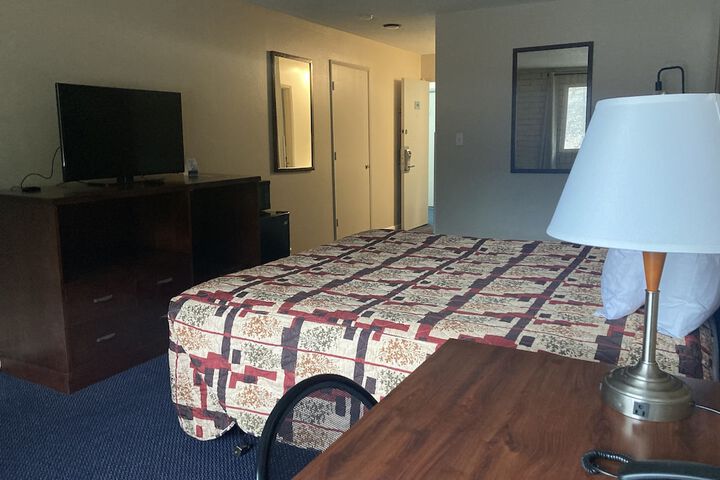 Room 14 of 25