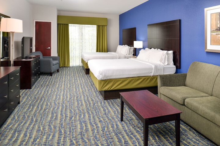 Room 36 of 61