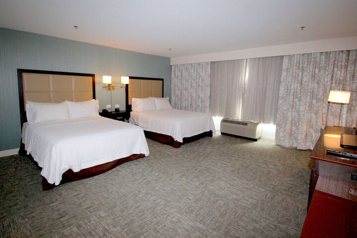 Room 37 of 60