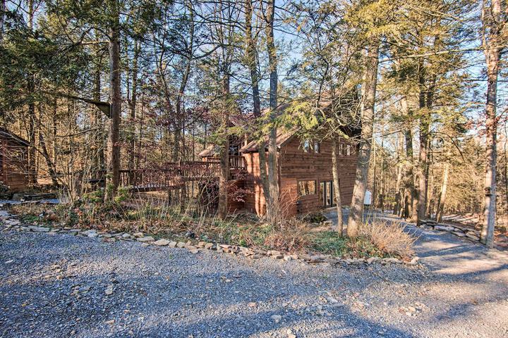 timberland Estates Cabin: Close to Trails!