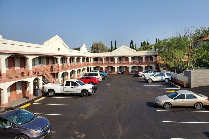 Hotel 4 of 38
