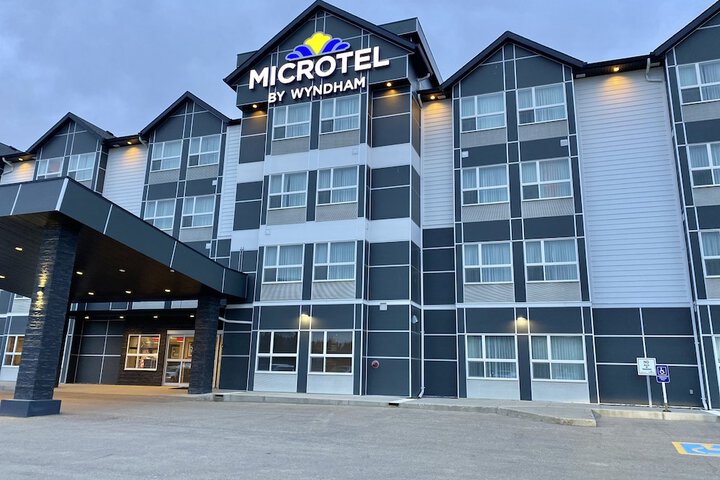 Hotel 2 of 43