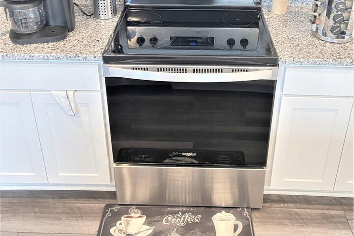 Cozy Comfy Cool 3bed 2ba Brand New Home