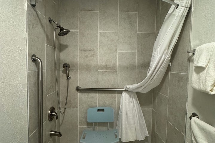 Room 49 of 69
