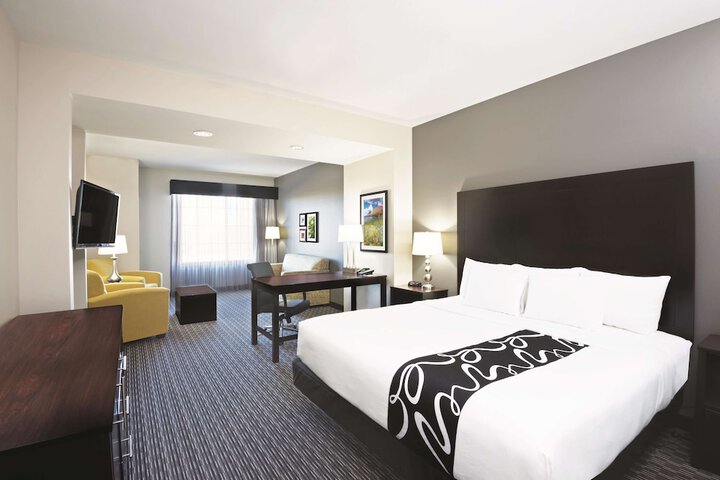 Room 20 of 39