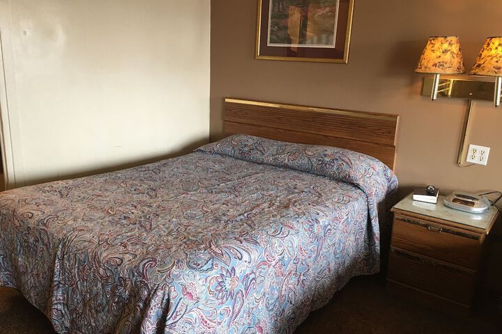 Room 16 of 24