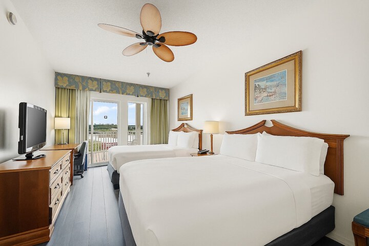 Holiday Inn & Suites Clearwater Beach S-Harbourside by IHG