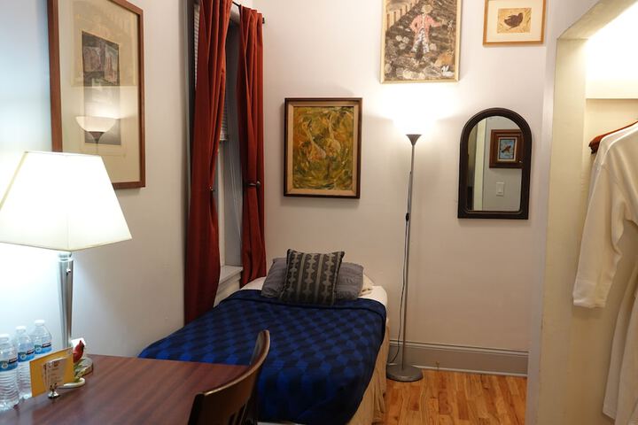 Room 32 of 55