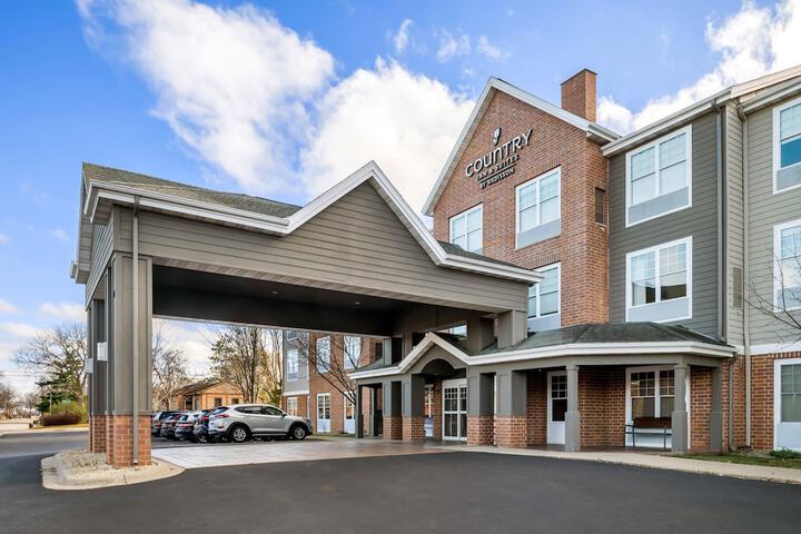 Country Inn & Suites by Radisson RED Wing, MN