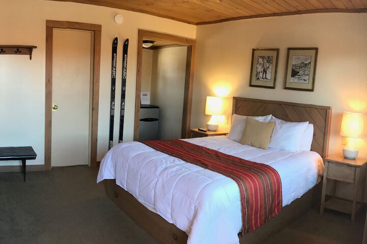 Room 8 of 18