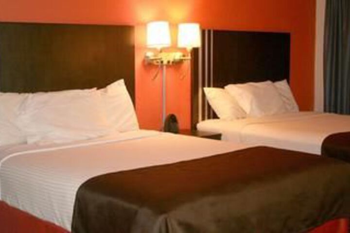 AmericInn by Wyndham Carlton