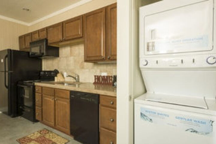 Karnes City Cottages