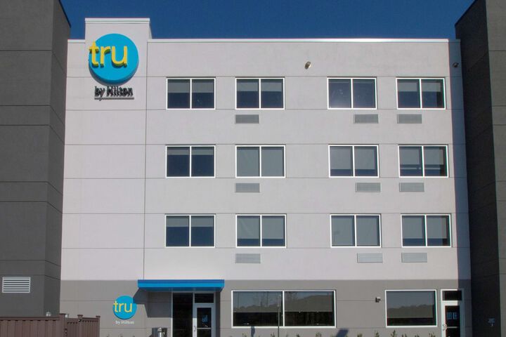 Tru by Hilton Norfolk Airport