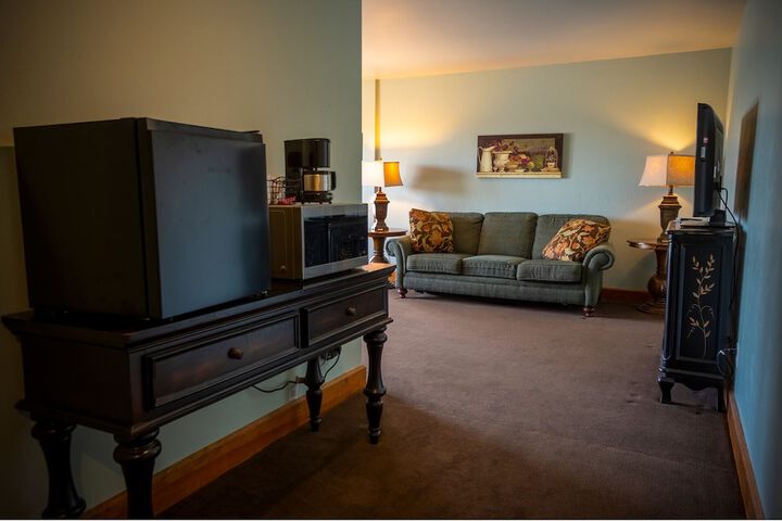 Room 27 of 132