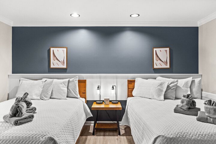 Room 105 of 164