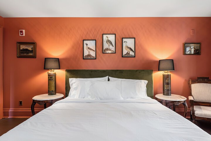 Room 11 of 22