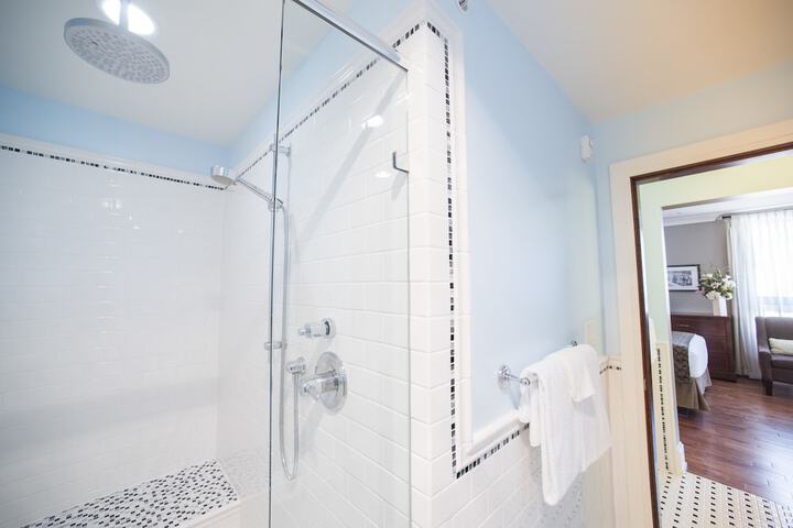 Hume Hotel & Spa