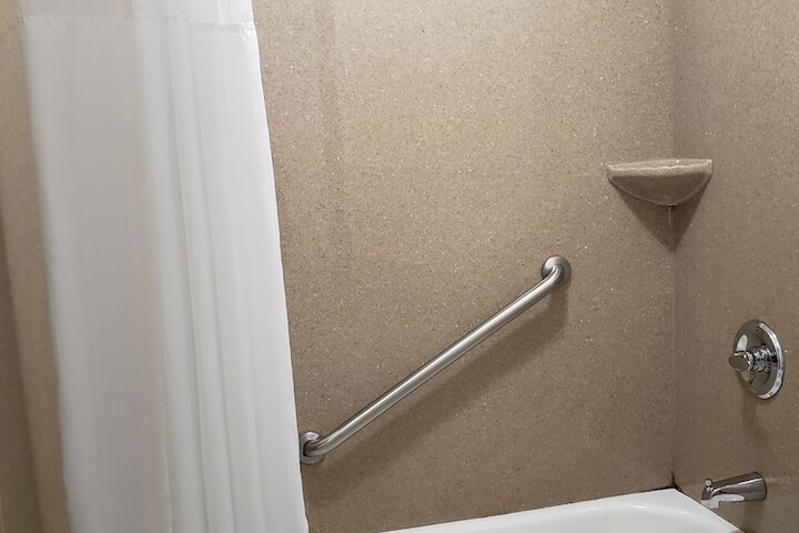 Americas Best Value Inn & Suites Harrisonville