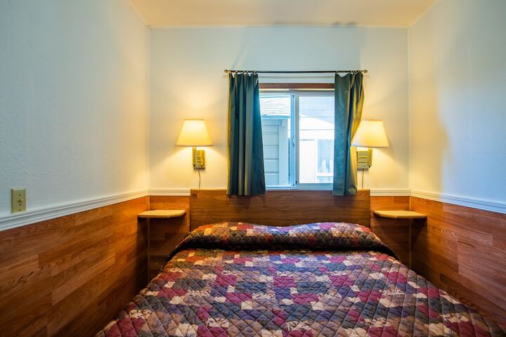 Room 38 of 95