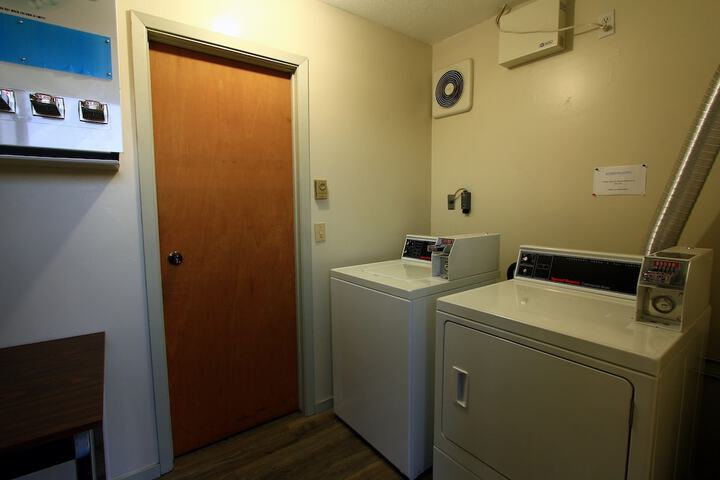 Room 28 of 43