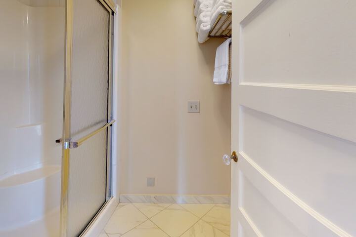 Breezeway Boutique Hotel