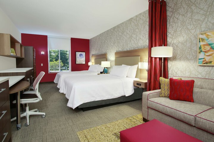 Room 14 of 32