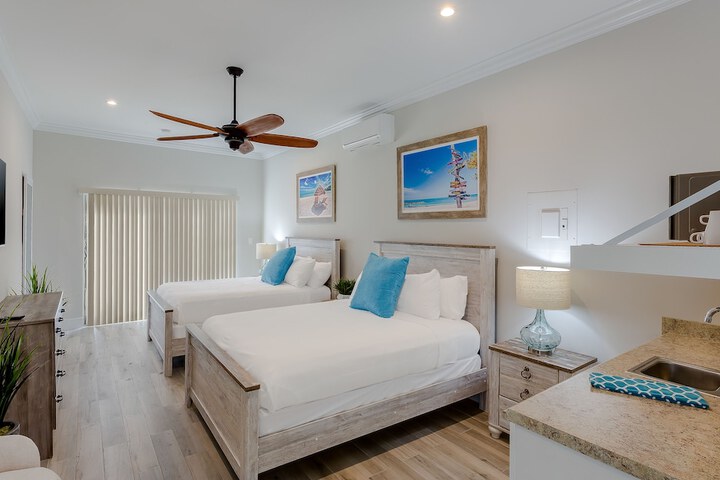 Room 105 of 206