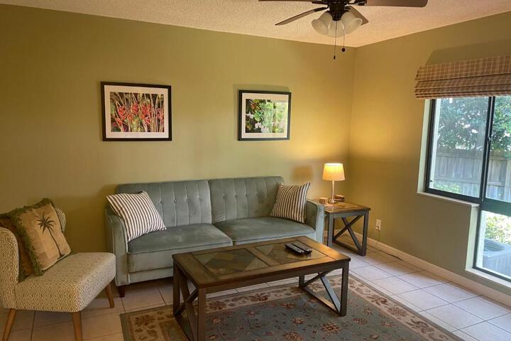Wander Residence Condo near Fort DeSoto
