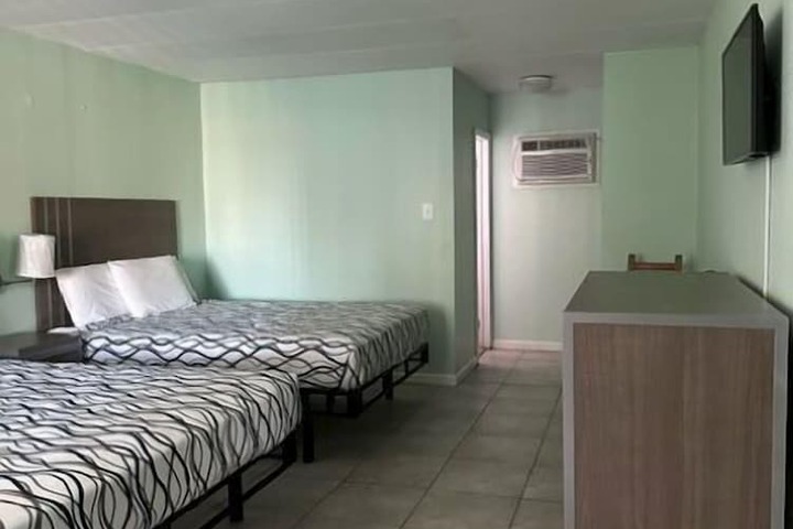 Royal Canadian Motel
