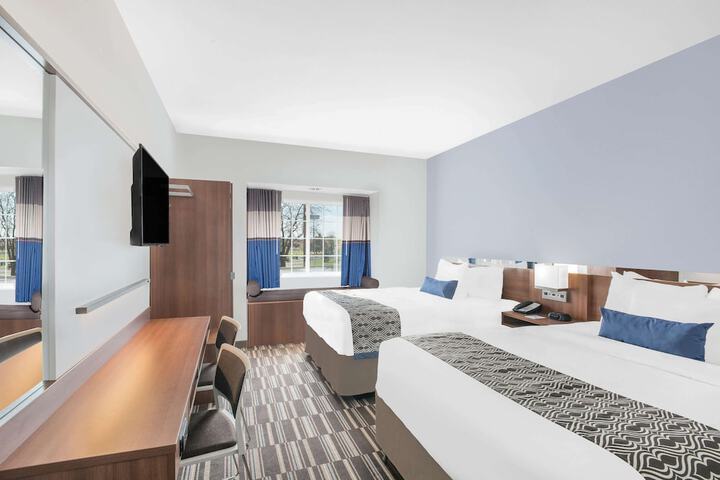 Room 21 of 33