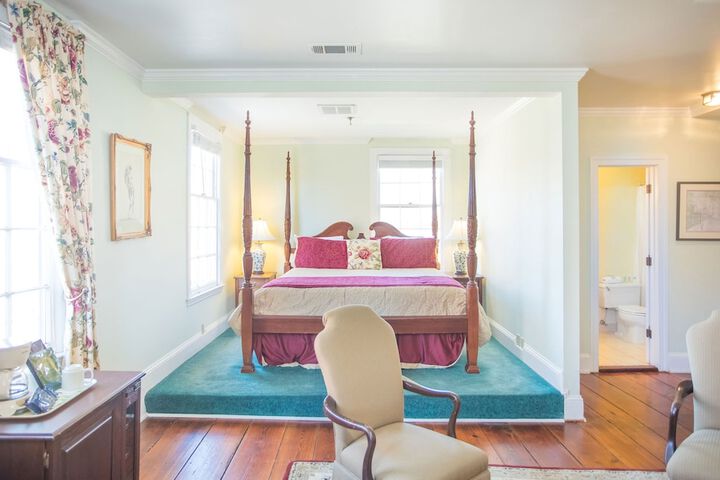 Room 50 of 170