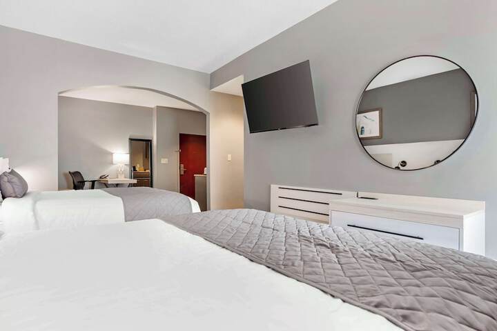 Room 16 of 37