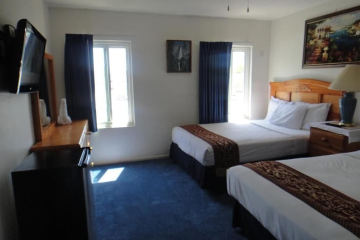 Room 16 of 44