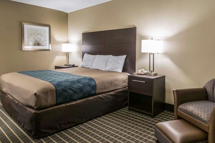 Room 21 of 28