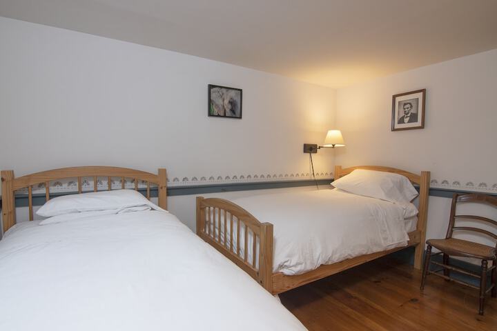 Room 16 of 31