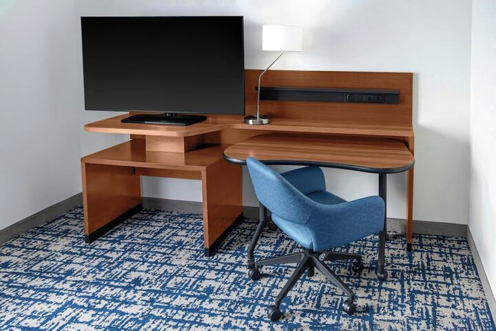 Fairfield Inn & Suites Calhoun